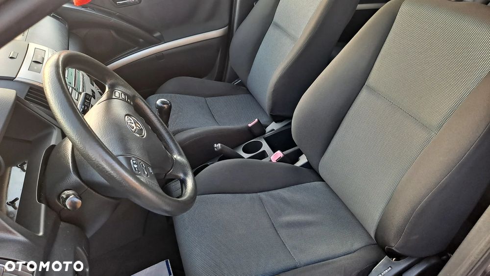 Toyota Corolla Verso 1.6 Terra - 15