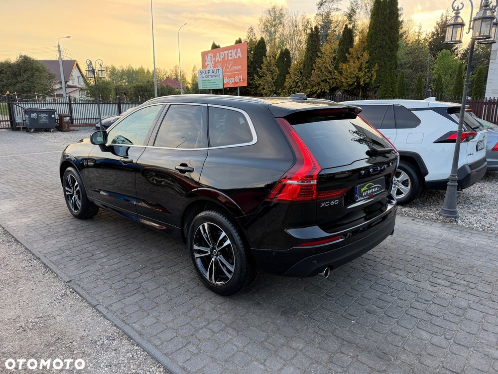 Volvo XC 60 D4 Momentum Pro - 36