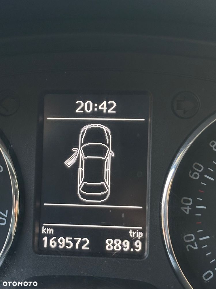 Skoda RAPID 1.2 TSI Ambition - 10