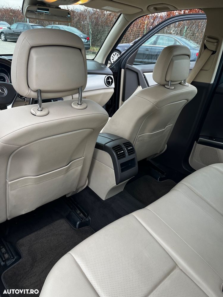 Mercedes-Benz GLK 250 CDI DPF 4Matic BlueEFFICIENCY 7G-TRONIC - 24