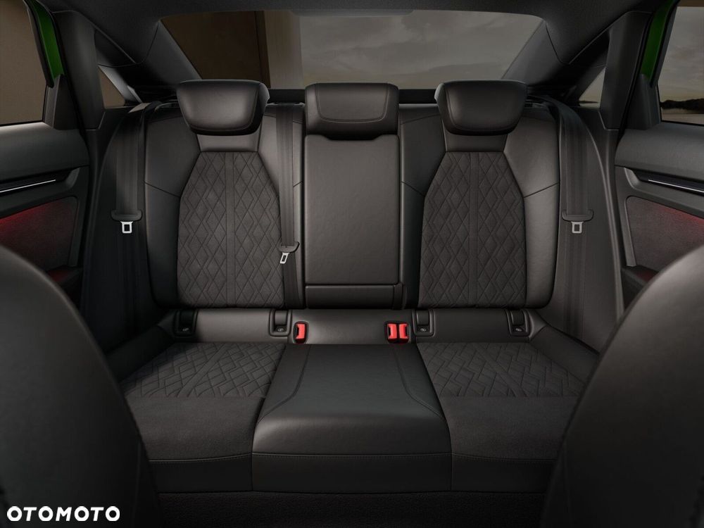 Audi RS3 Limousine - 10