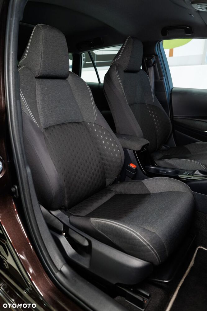 Toyota Corolla 1.8 Hybrid Comfort - 19