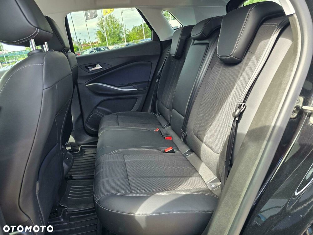 Opel Grandland 1.2 T Business Elegance S&S - 17