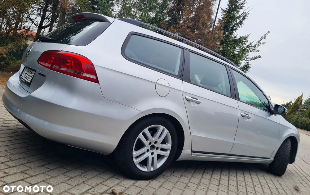 Volkswagen Passat 1.6 TDI BlueMotion Technology Comfortline - 6