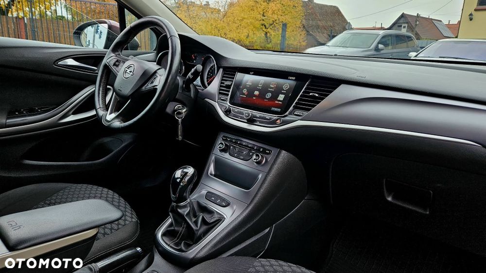 Opel Astra - 8