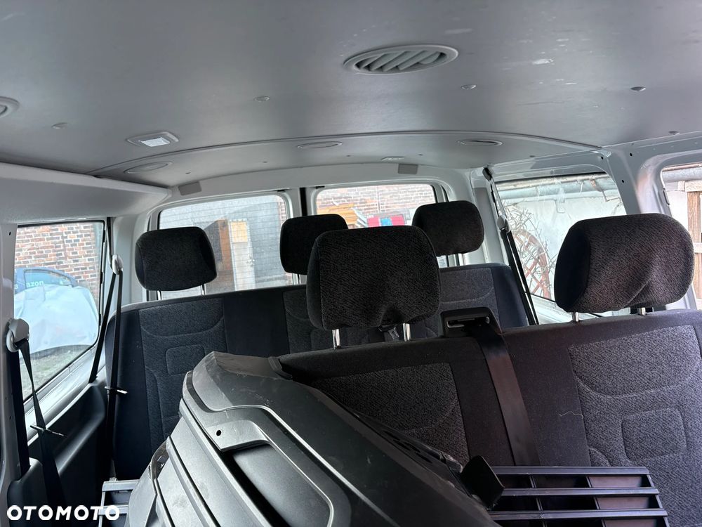 Volkswagen Transporter - 15