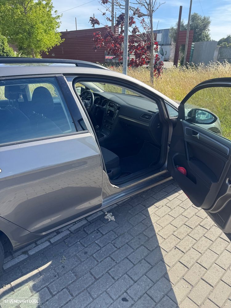 VW Golf Variant 1.6 TDi Trendline - 16