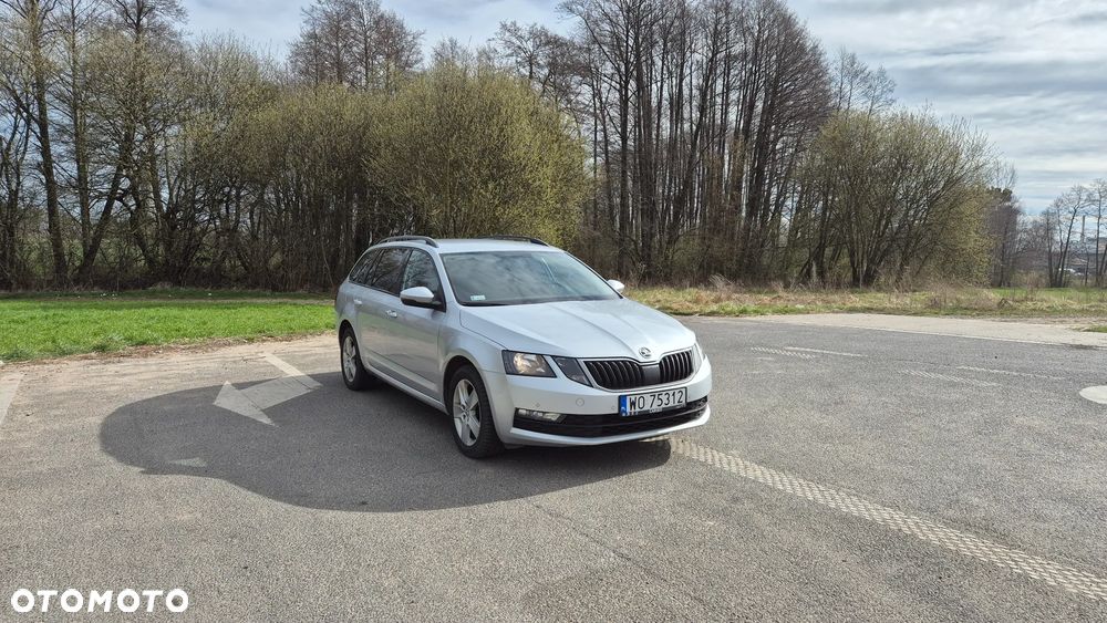 Skoda Octavia 2.0 TDI Ambition DSG - 1