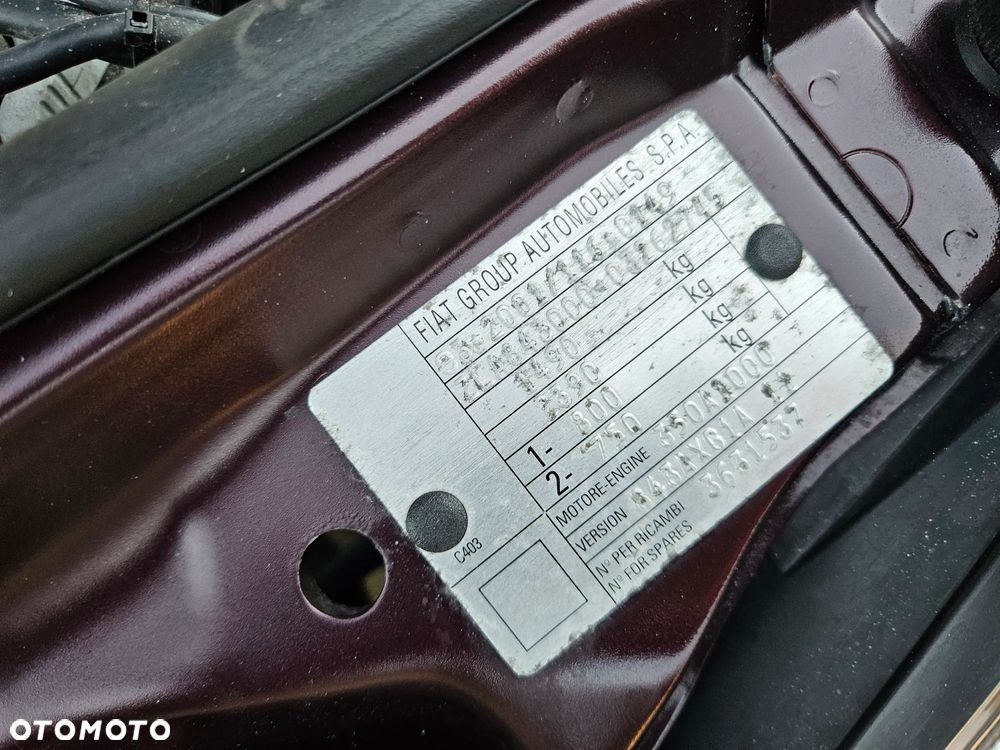 Lancia Ypsilon 1.4 8V Platino (4 os.) - 37