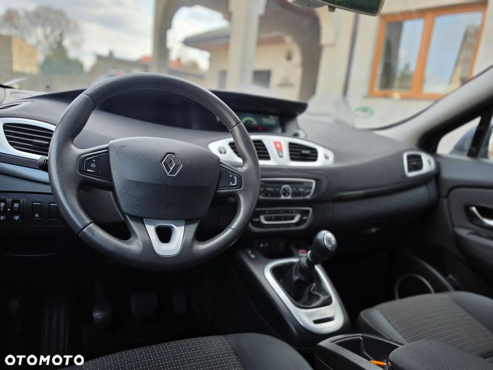 Renault Scenic - 30