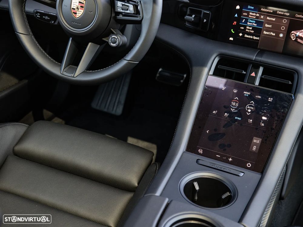 Porsche Taycan Sport Turismo 4S Black Edition - 35