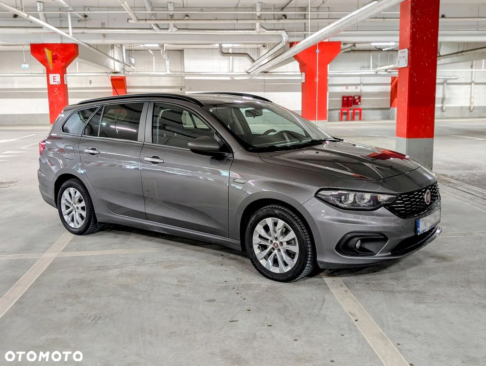 Fiat Tipo 1.4 T-Jet 16v Easy - 2