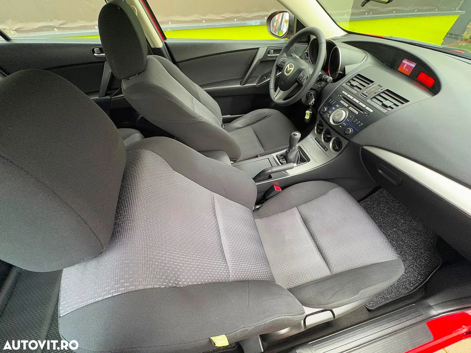 Mazda 3 1.6 MZR Active - 12