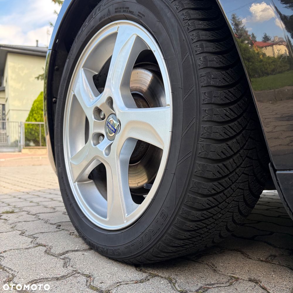 Volvo V60 D3 Momentum - 29