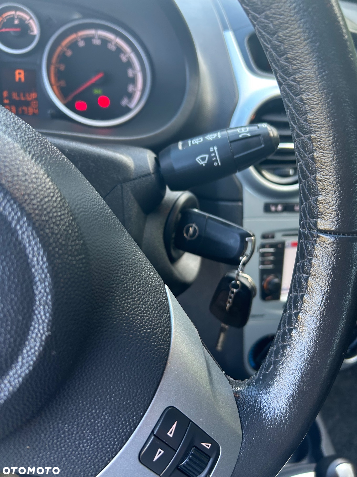 Opel Corsa 1.2 16V Cosmo EasyTronic - 10