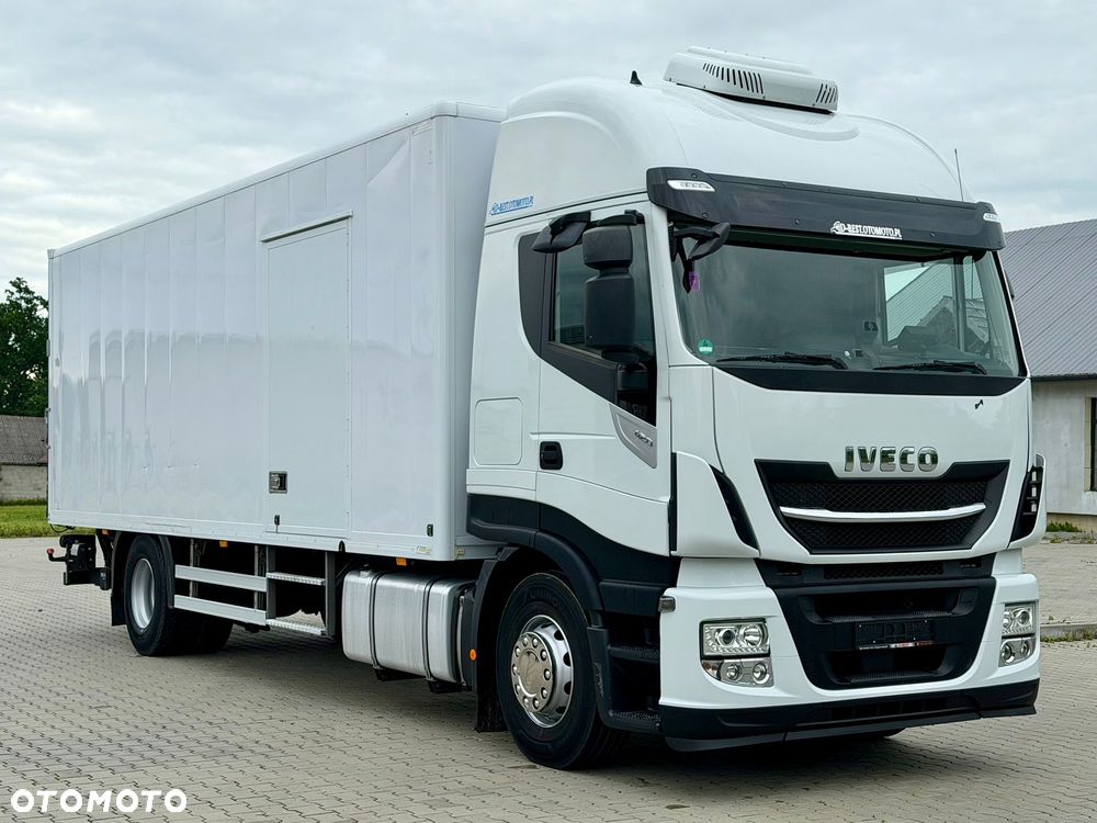 Iveco STRALIS 420 / HI-WAY / KONTENER / WINDA / 7.95 DŁ / AUTOMAT / 470 TYŚ KM / 2017 ROK / 8 350 KG ŁADOWNOŚCI - 2