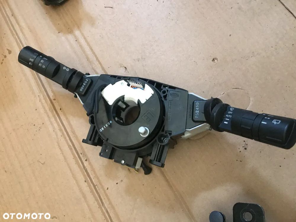 PRZEŁĄCZNIK ZESPOLONY NISSAN QASHQAI J10 47945JD000 - 1