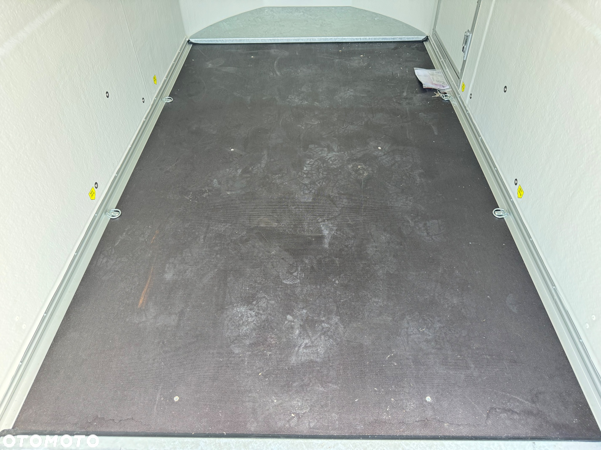 Debon Cargo 1300 - 16
