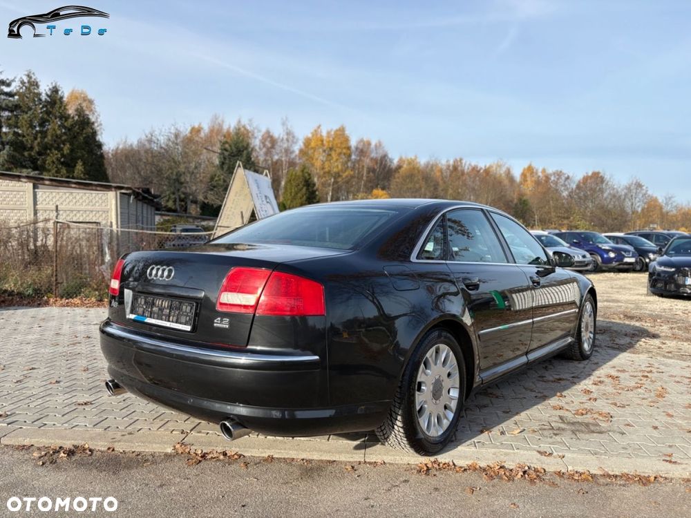 Audi A8 4.2 Quattro - 13