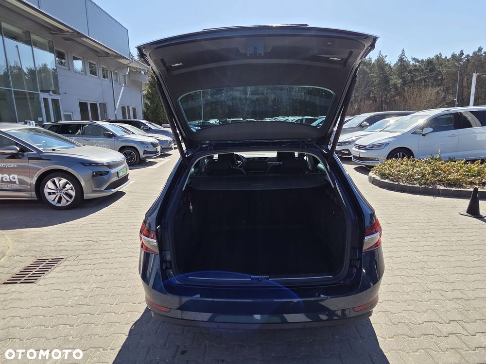 Skoda Superb 2.0 TDI SCR Sportline DSG - 19