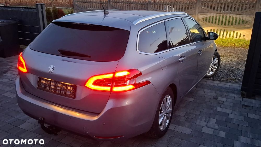 Peugeot 308 BlueHDi FAP 120 Stop&Start Allure - 11