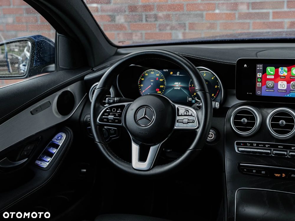 Mercedes-Benz GLC - 30