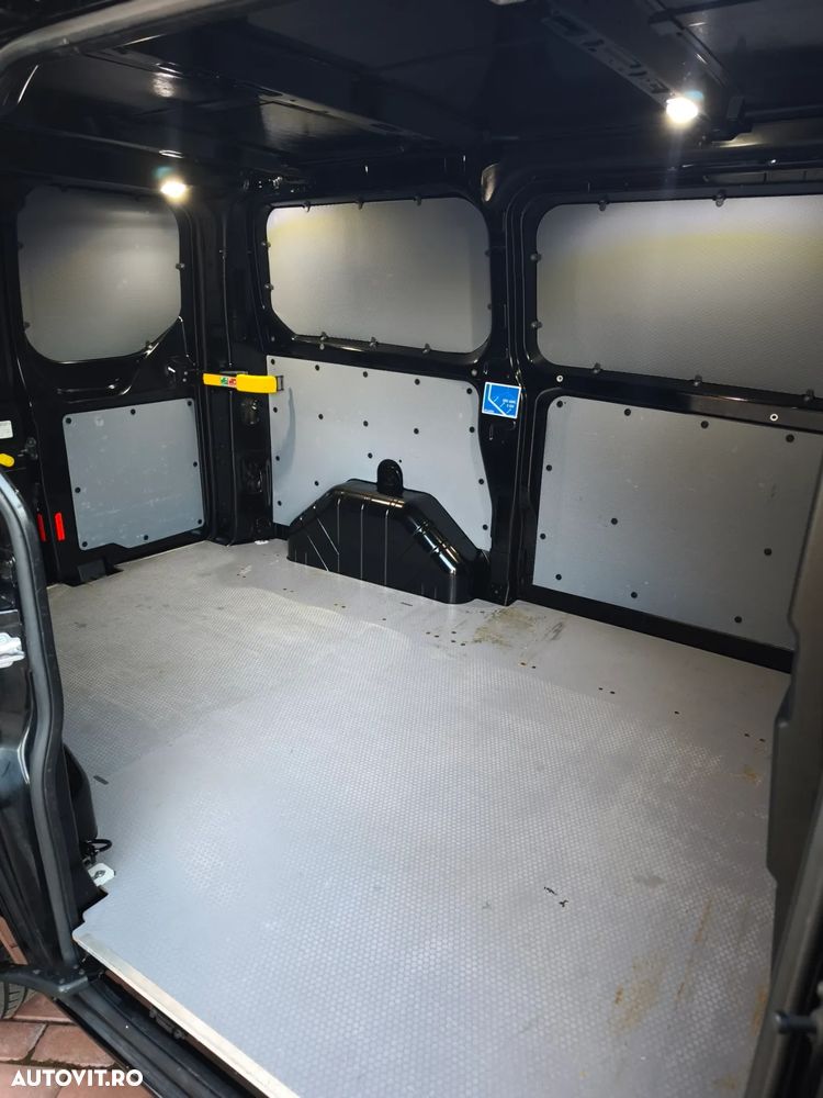 Ford Transit Custom - 19