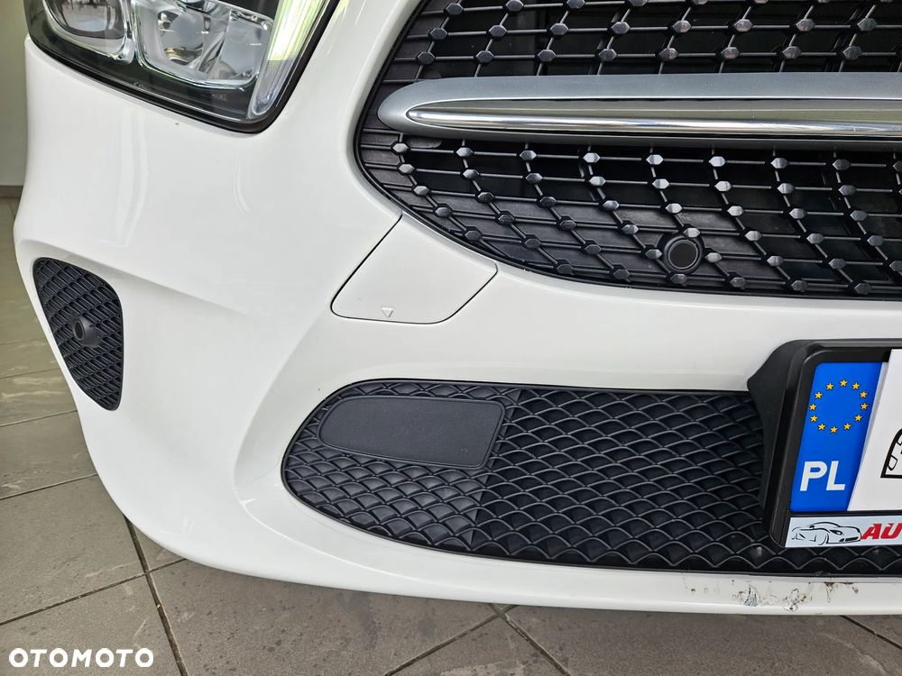 Mercedes-Benz Klasa A 180 d AMG Line 8G-DCT - 9