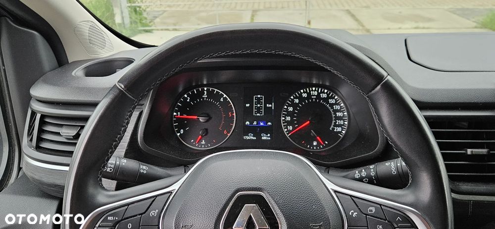 Renault Trafic 2.0 dCi - 26