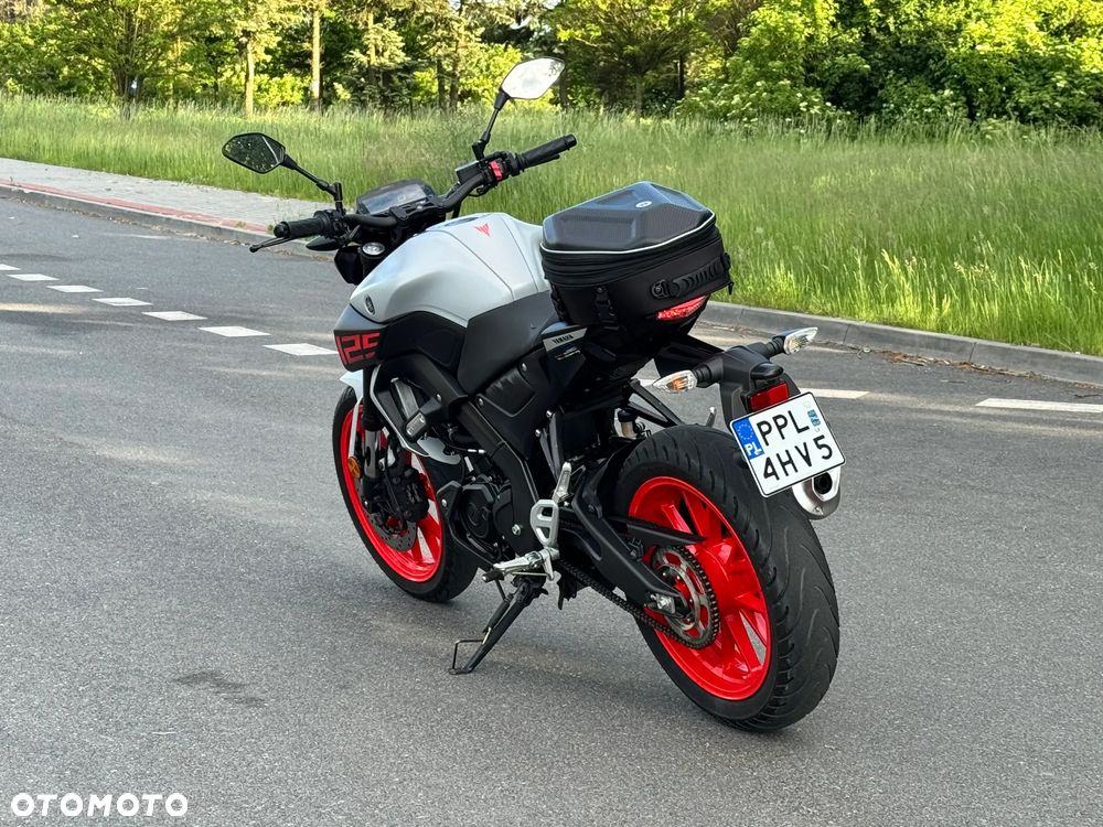 Yamaha MT - 9