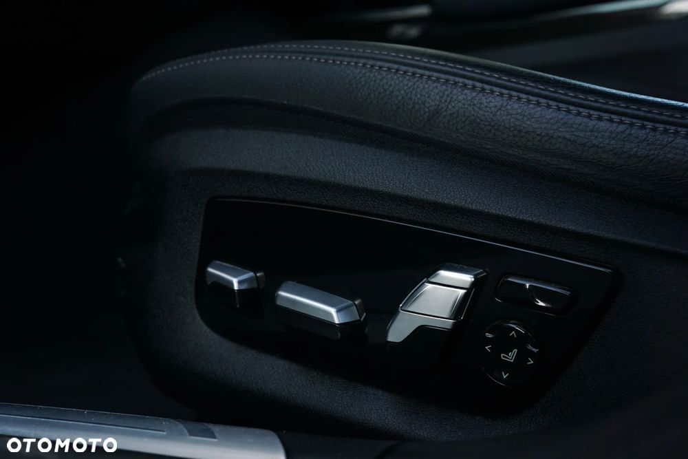 BMW Seria 7 730d xDrive - 15