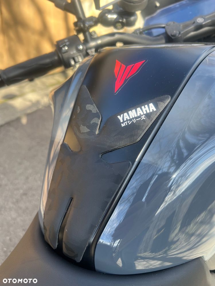 Yamaha MT - 8