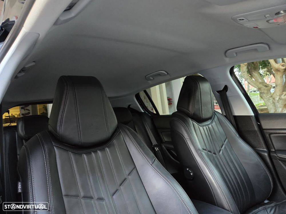 Peugeot 308 PureTech 130 EAT8 Allure - 24