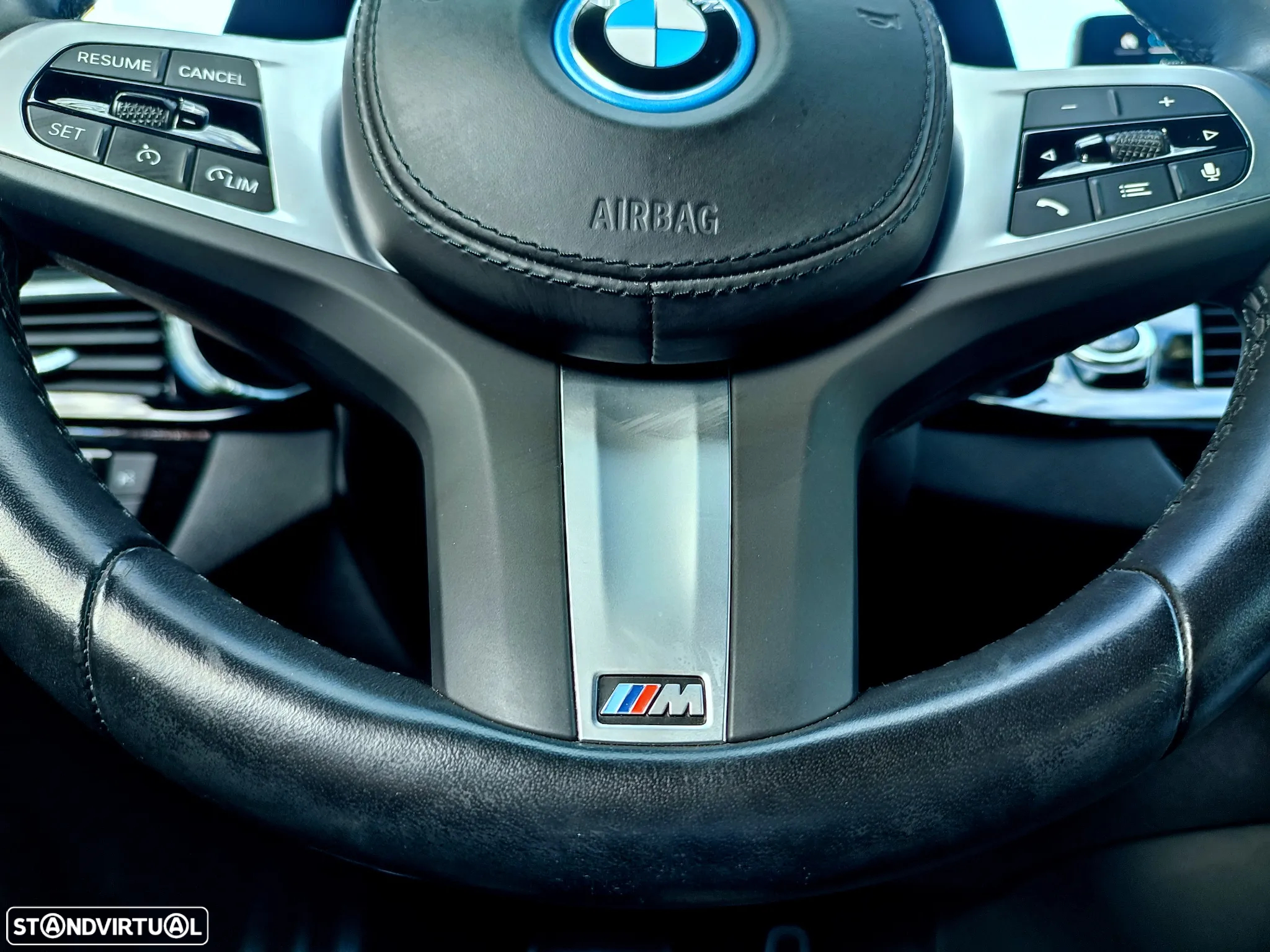 BMW 530 e Pack M - 26