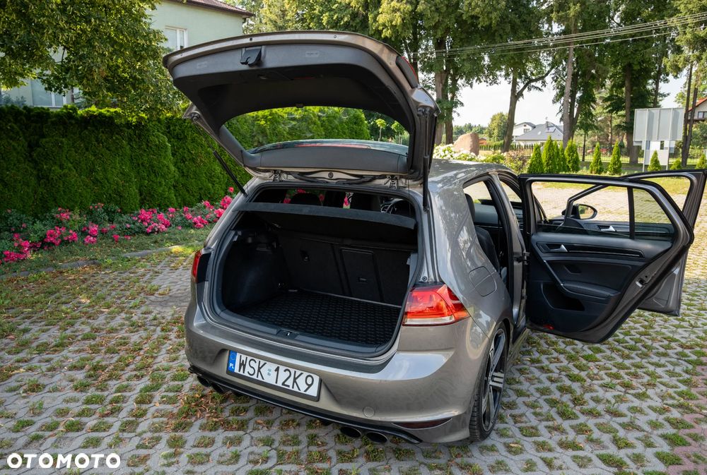 Volkswagen Golf - 19
