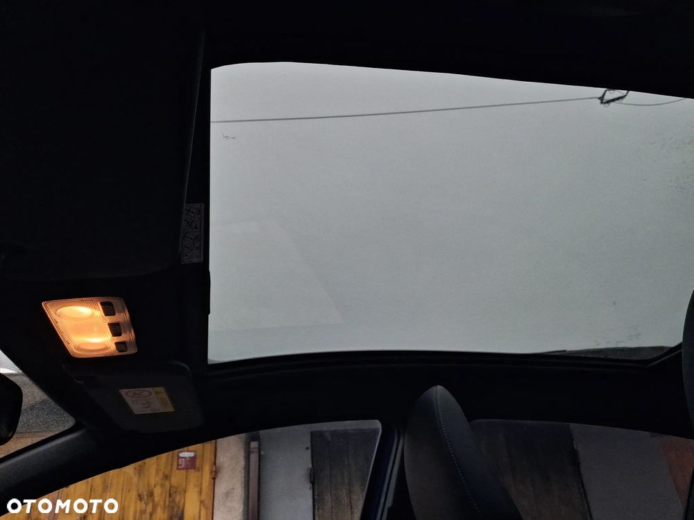 Toyota Yaris Hybrid 100 Dynamic EU6 - 33