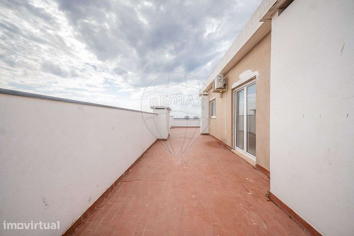 Apartamento T3 para arrendamento - Grande imagem: 2/32