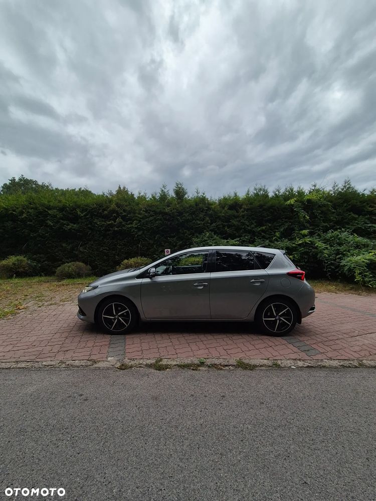 Toyota Auris 1.2 T Prestige - 3