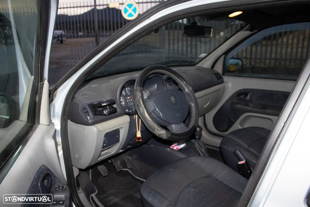 Renault Clio 1.2 16V Best Years - 11