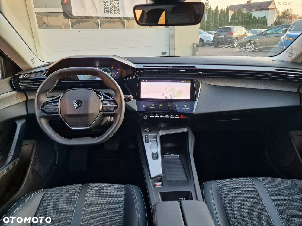 Peugeot 308 1.6 Hybrid PHEV Allure EAT8 - 16