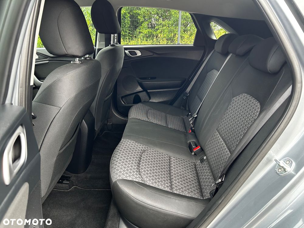 Kia Ceed 1.5 T-GDI OPF Vision - 33