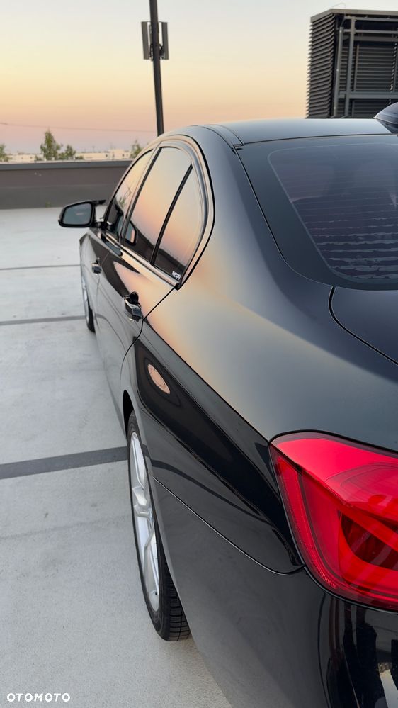 BMW Seria 3 328i - 10