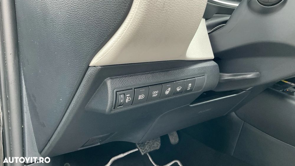 Toyota Corolla Sedan 1.8 HSD Exclusive - 35