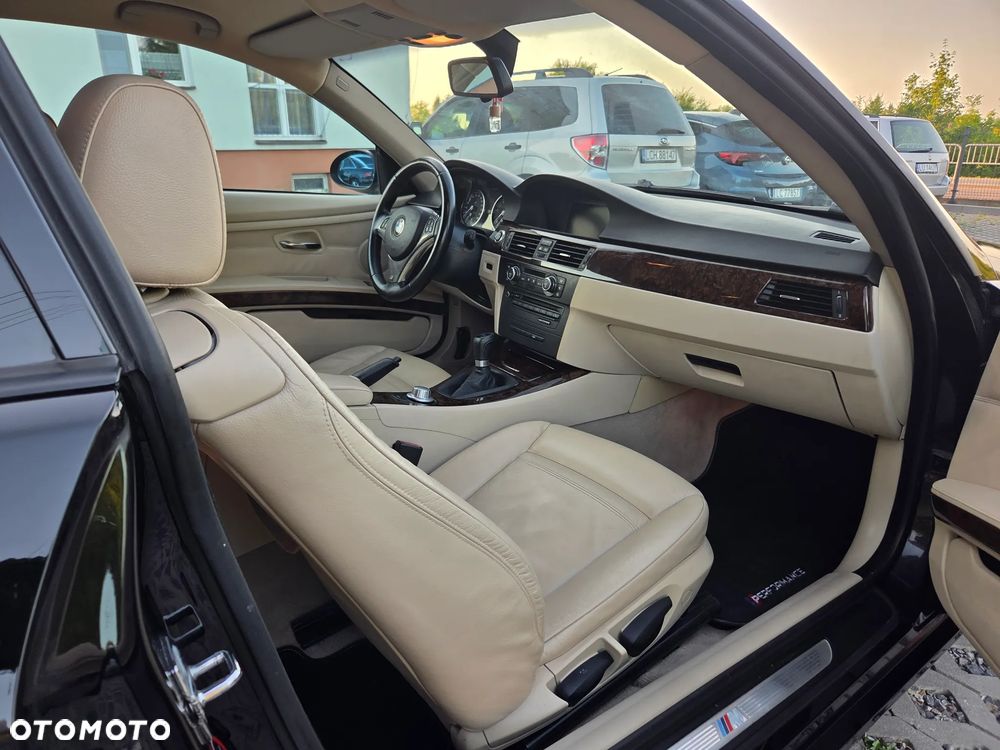 BMW Seria 3 320d DPF - 10