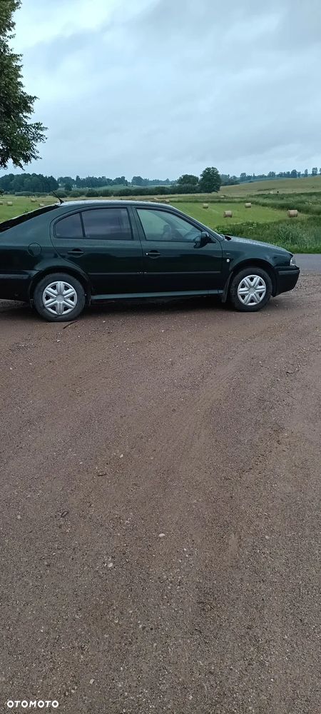 Skoda Octavia 1.6 GLX - 2