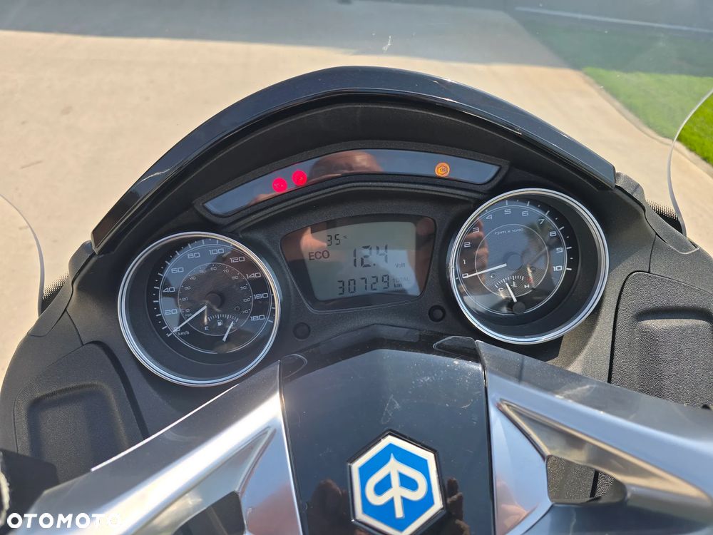 Piaggio X10 - 6