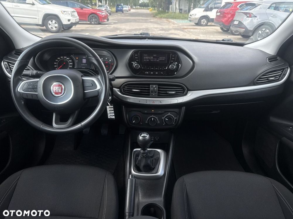 Fiat Tipo 1.4 16v Easy - 10
