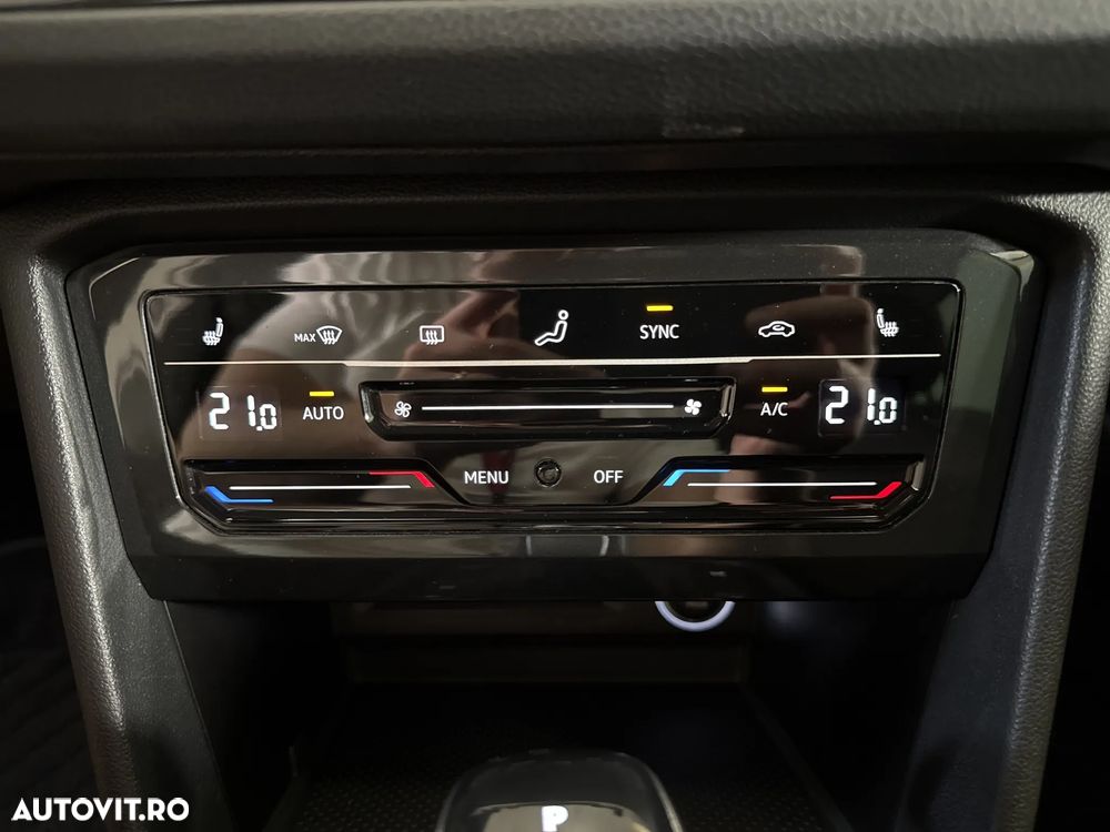 Volkswagen Tiguan - 19