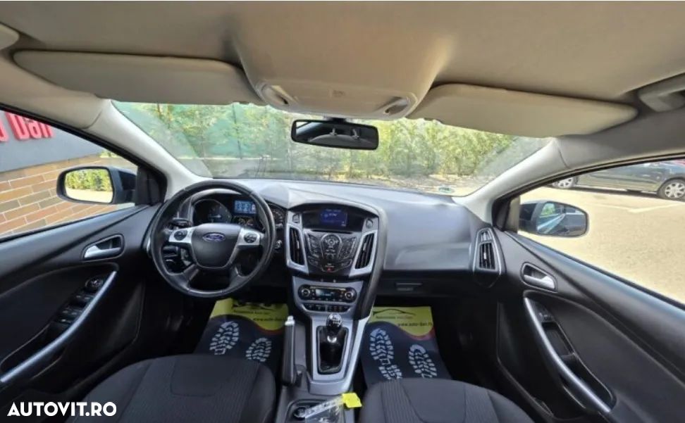 Ford Focus 1.6 TDCi ECOnetic 88g Start-Stopp-System Titanium - 5