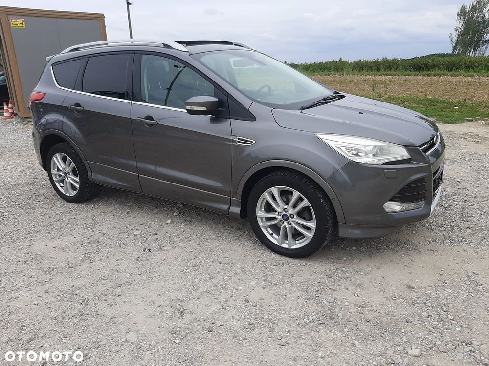 Ford Kuga 2.0 TDCi 2x4 Titanium - 3
